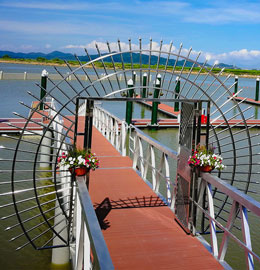 珠海金星圍游艇碼頭活動引橋